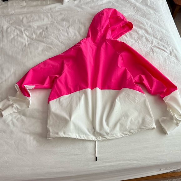 Under armor pink lightweight jacket - Picture 3 of 3